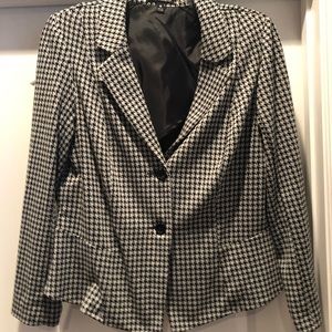 Houndstooth blazer